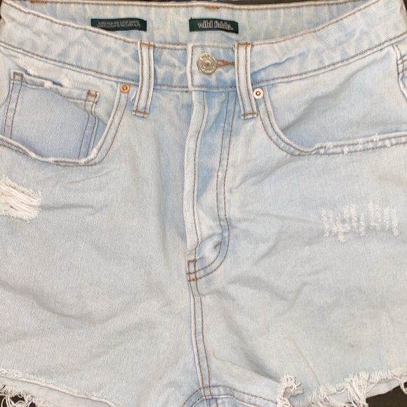 Wild Fable Size 2 Wash Out Denim Cutoff Button Fly Jean Shorts - Picture 6 of 9